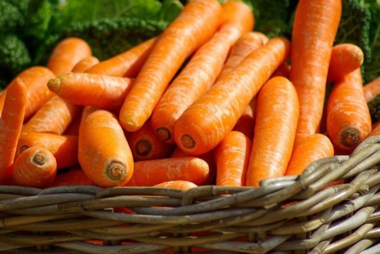basket of carrots_Pixabay
