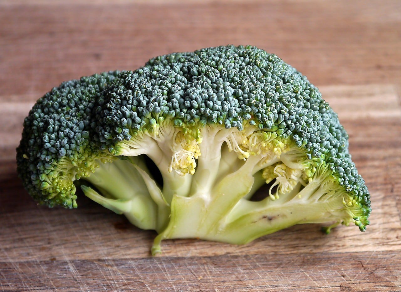 sliced broccoli