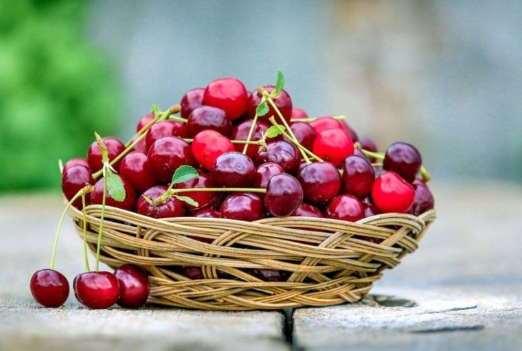 basket of cherries_Pixabay