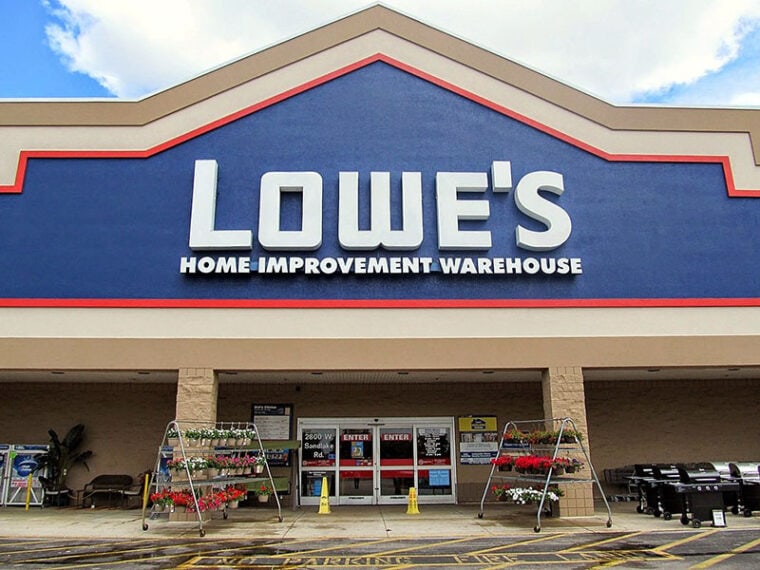 Lowe's_Home_Improvement_02