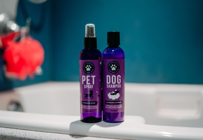 Pet Pleasant Pet Shampoo & Spray Set - products on the bathtub