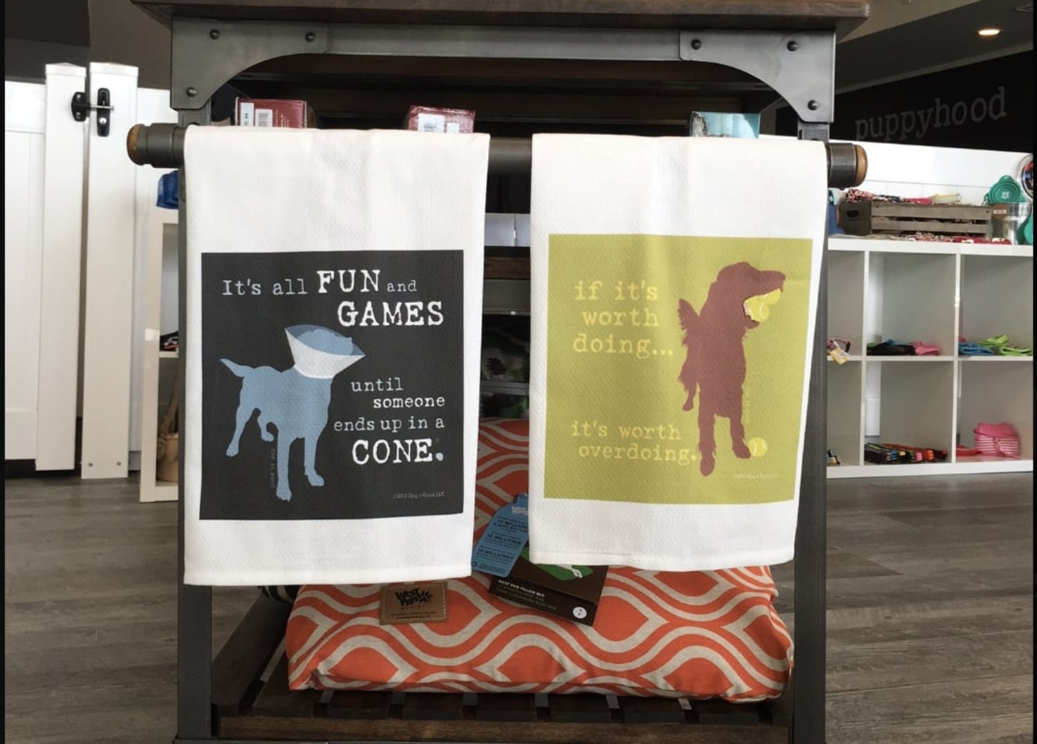 The Puppy Academy Dog Training - posters in campus boutique
